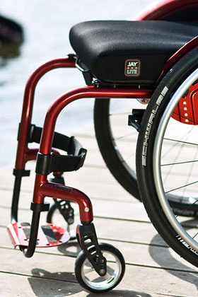 Aktivna invalidska kolica s fiksnim okvirom